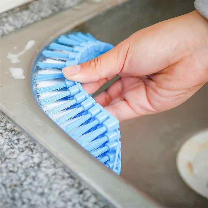 Curved Soft Brush - Makfoul